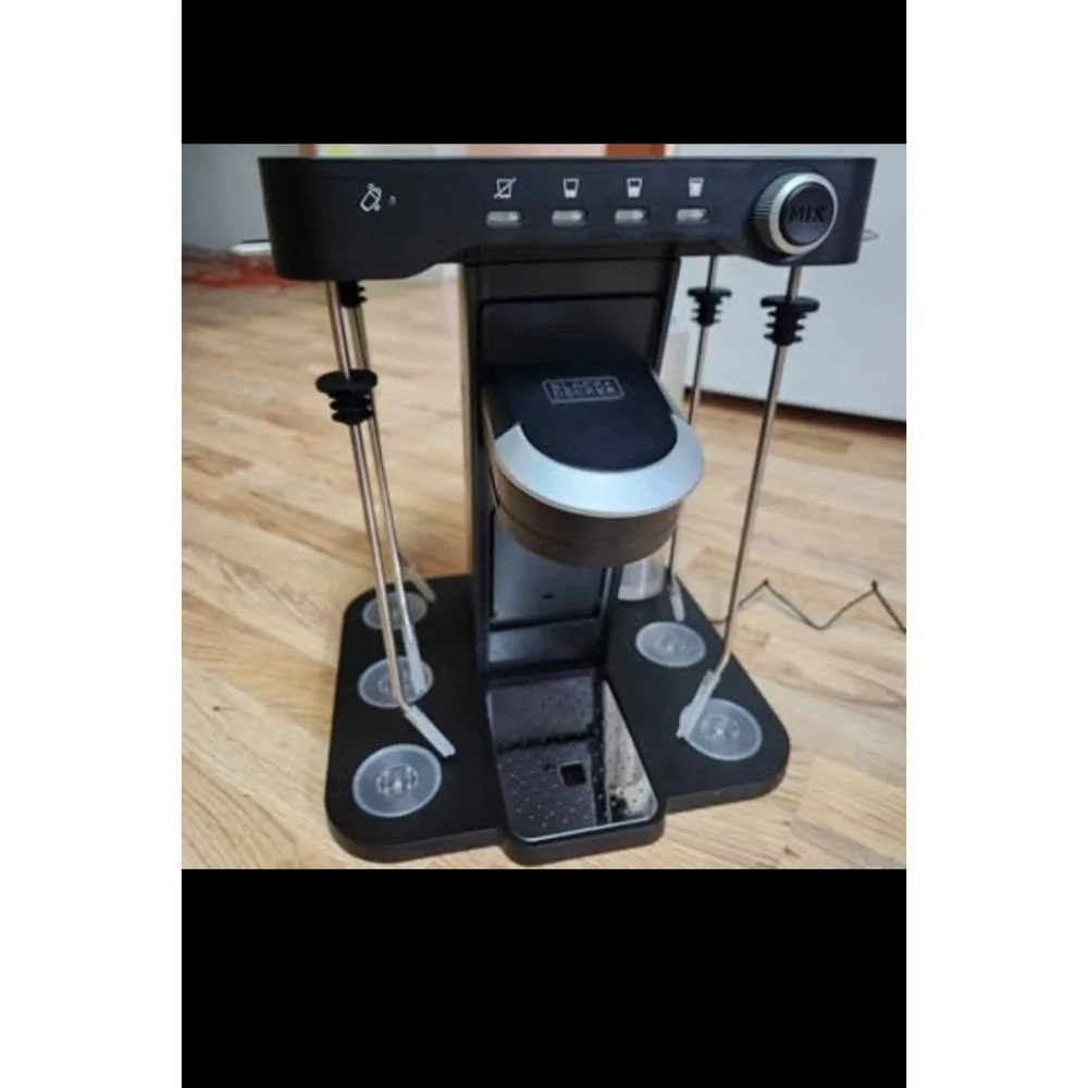 Black & Decker Bev Bartesian Cocktail Maker Machine BEHB101 Pod Drink Maker